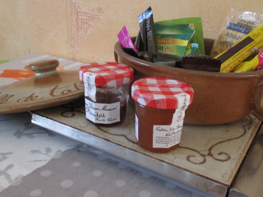 Location, Loguivy-de-la-mer, location Clévacances, le Barbu, quelques produits d'accueil (changeants dans l'année)