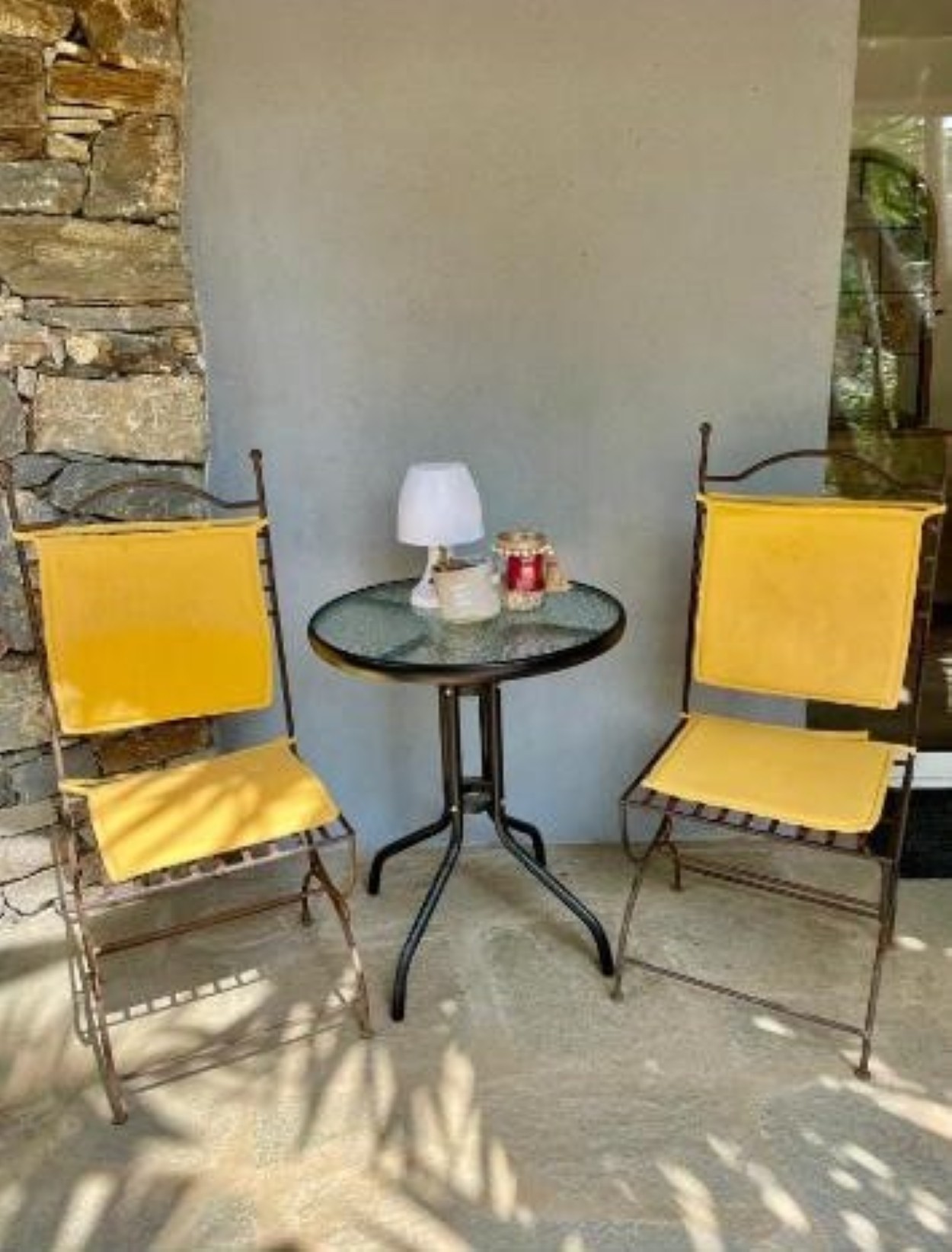 Terrasse a l'ombre du palmier