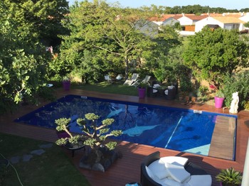 La piscine au jardin