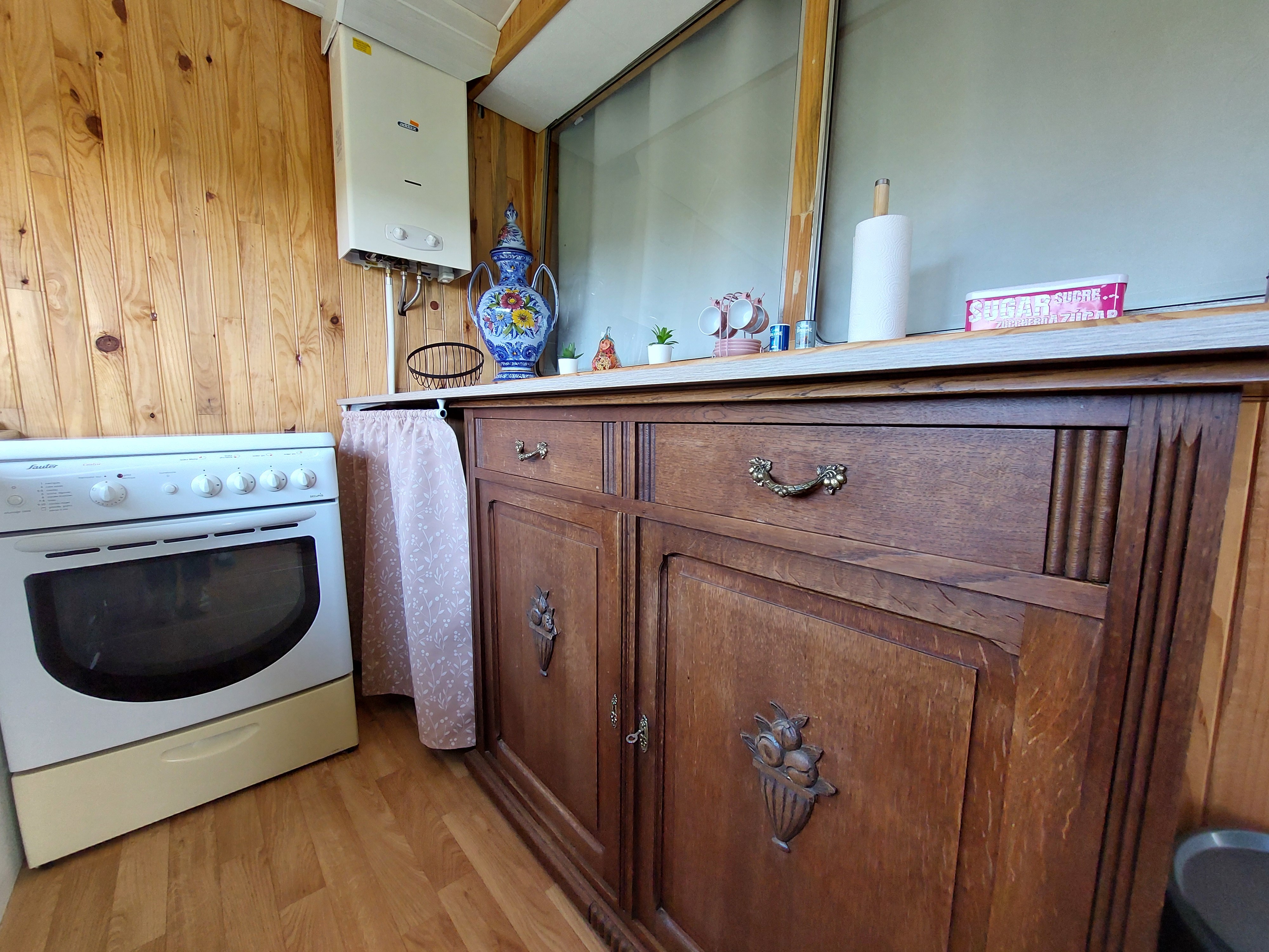 Cuisine - Gite au bord du Canal de l'Est et de la Meuse sauvage