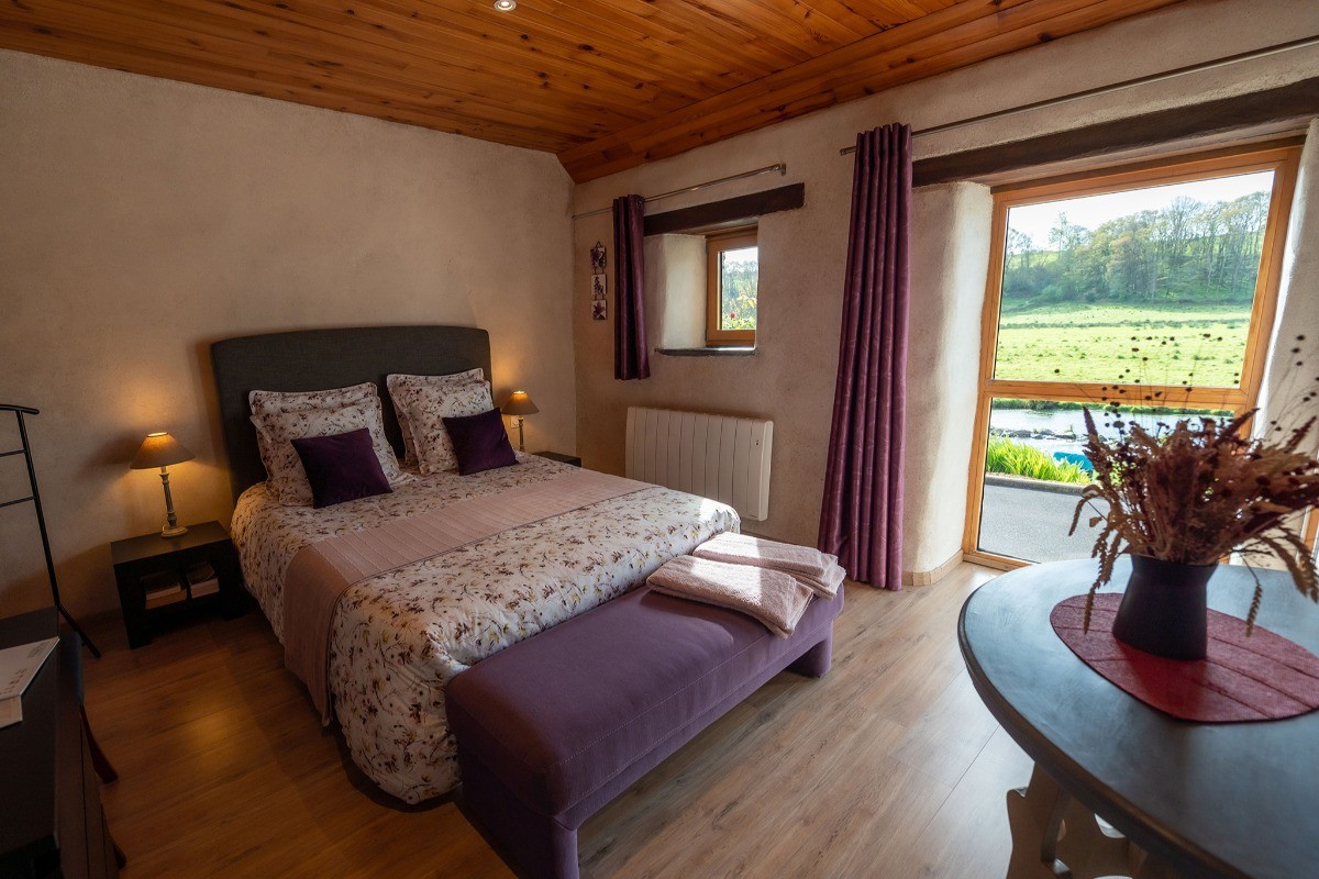 Chambre avec 1 lit 160 cm