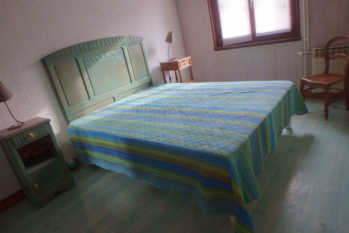 chambre avec lit de 160
