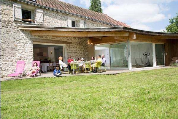 Gîte de la Villette - Gîte famille avec piscine intérieure chauffée et spa, pouvant accueillir 8 personnes en Creuse