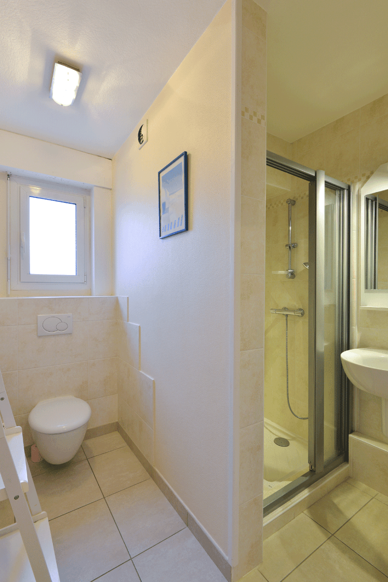 Salle d'eau n° 2   +  wc
