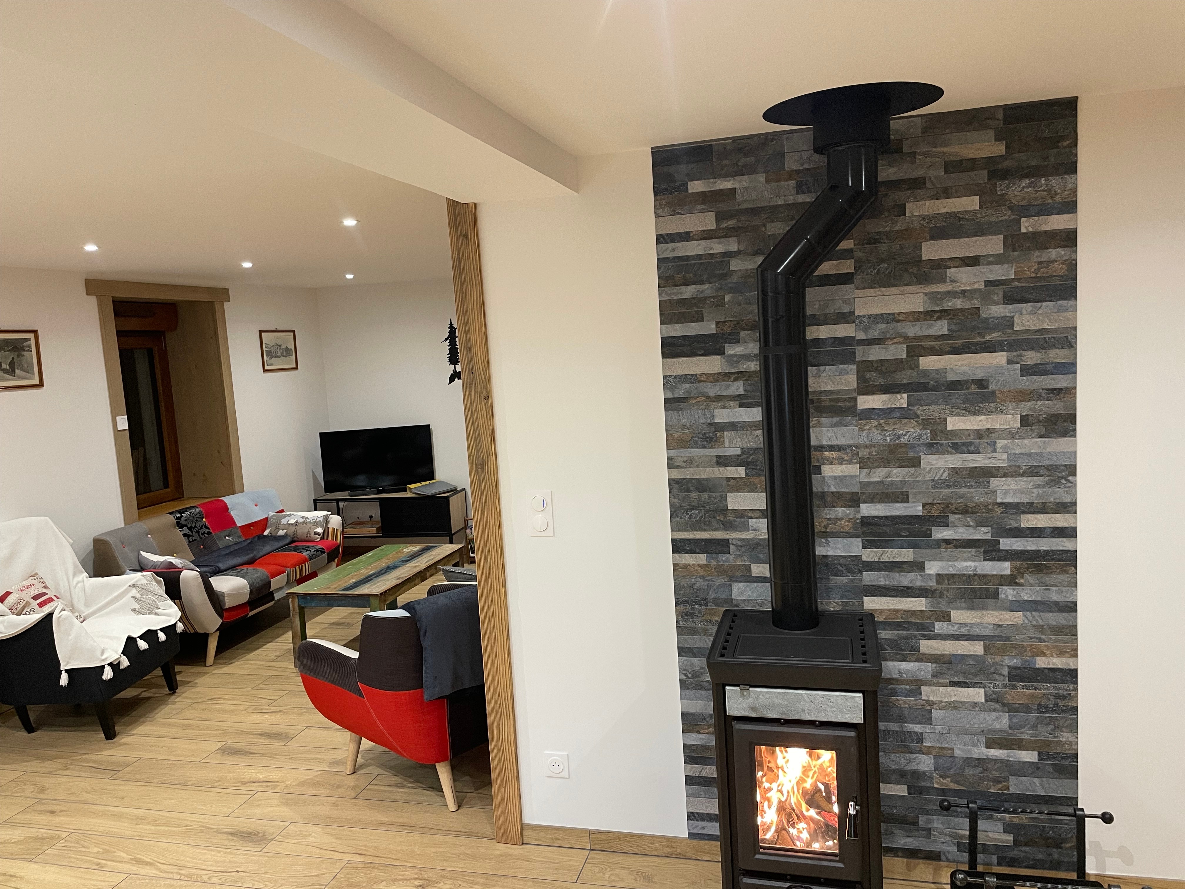 Salon Séjour - La Clé des Champs à Bussang – Gîte de groupe tout confort dans les Hautes Vosges