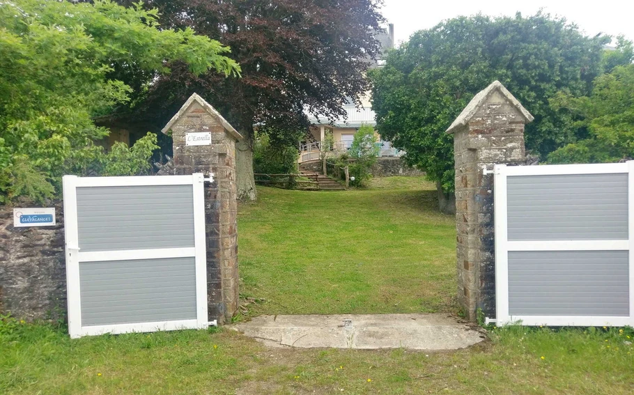 L'entrée du gîte "L'ESTRELLA".