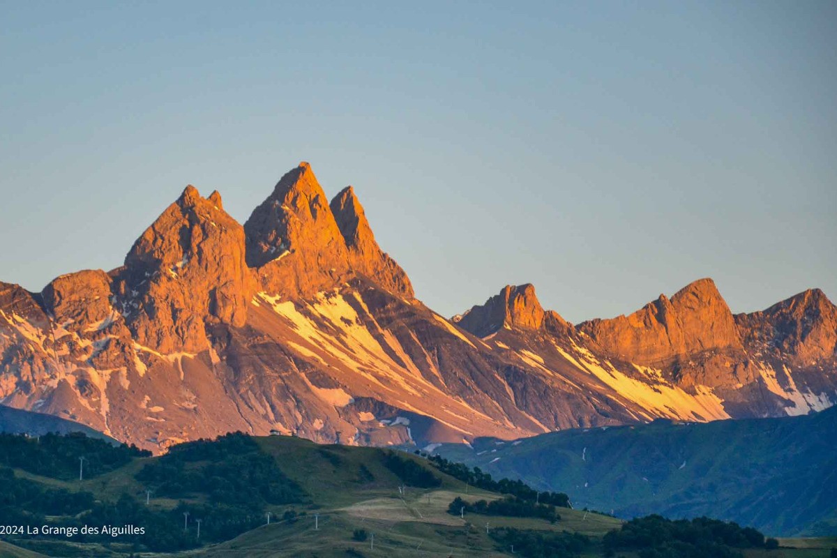 Coucher de soleil sur les Aiguilles d'Arves