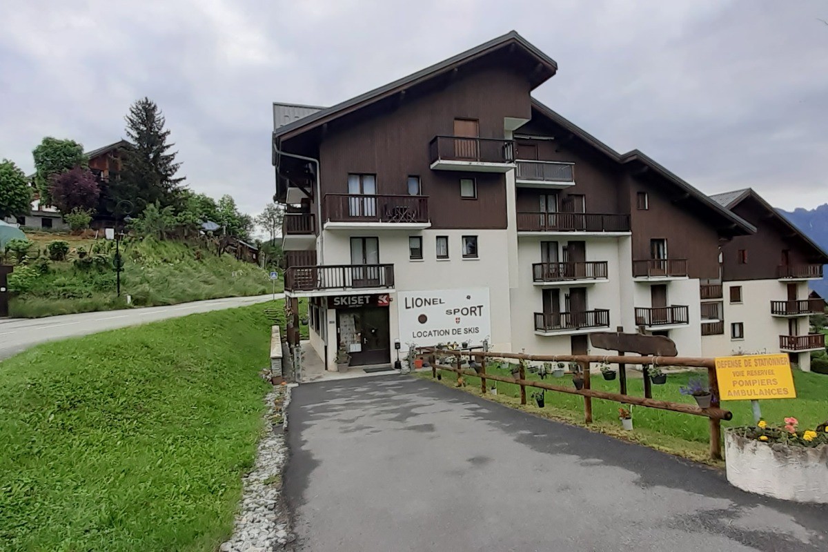 Résidence  Le Bochate aux Bottières domaine des Sybelles. Appartement 2 éme étage