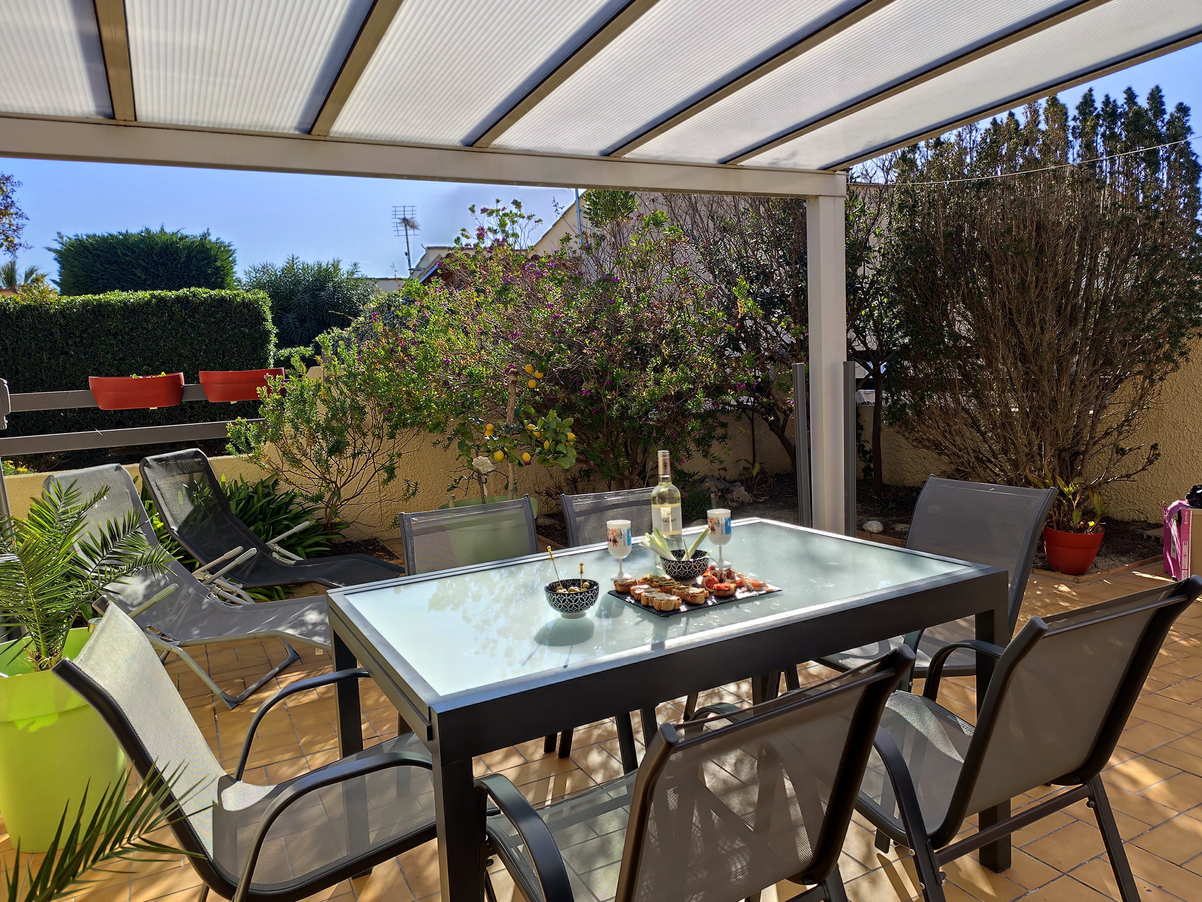 Espace repas extérieur