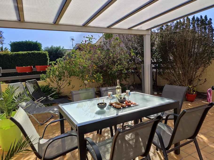 Espace repas extérieur