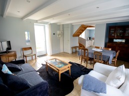 Vue salon-salle à manger