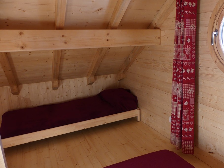 mezzanine 9 m2 2 lits 80 vue sud