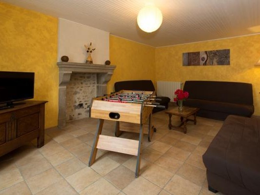 La Betoulle Large-capacity gîte in Creuse in the heart of the Limousin. 6-bedroom house for up to 15 people