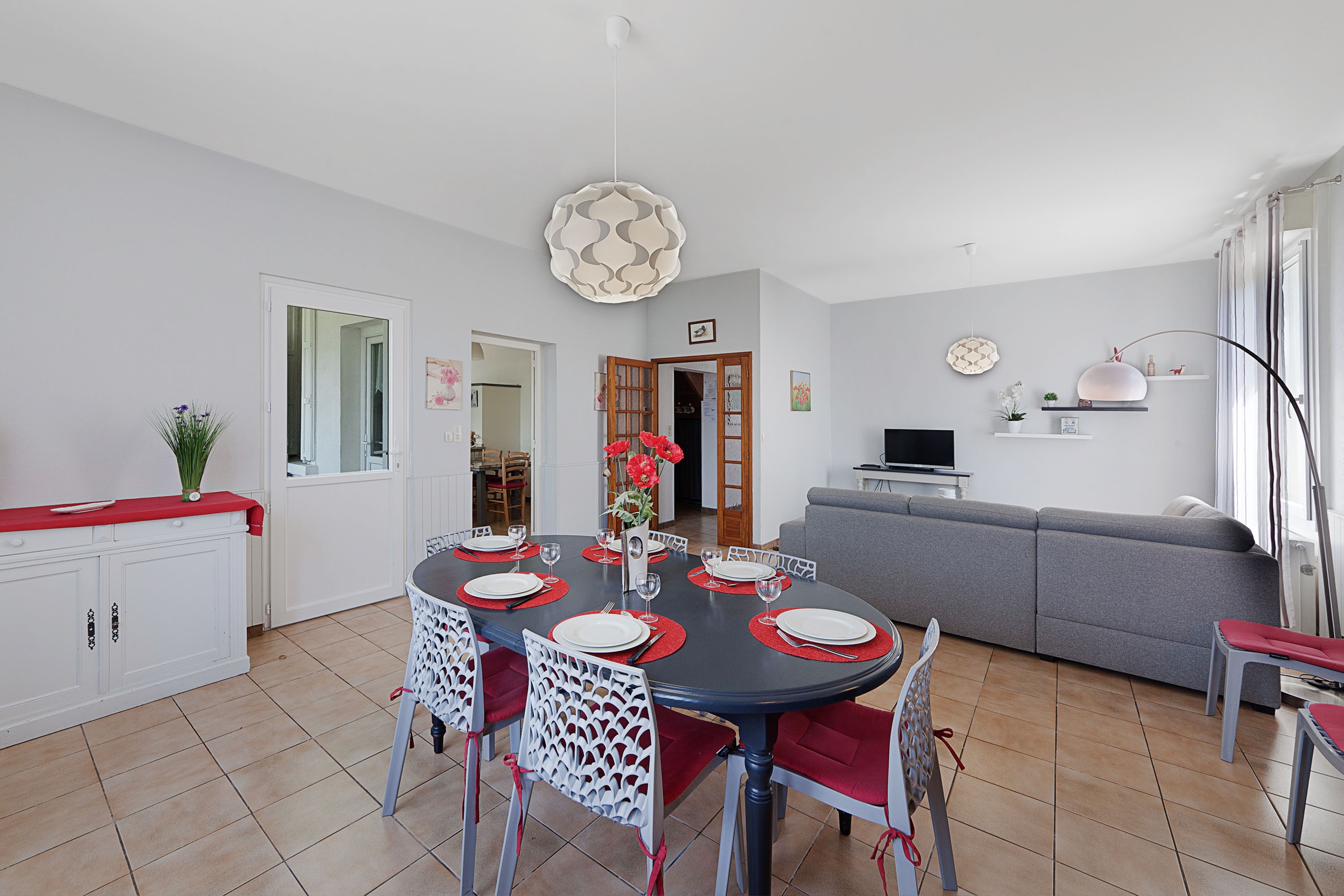 Gîte Clévacances Le Tilleul à Castres en Midi Pyrénées -Sud Ouest. salle à manger /salon