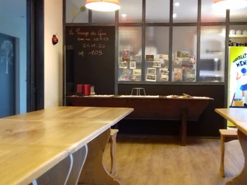 Séjour, vue sur la cuisine