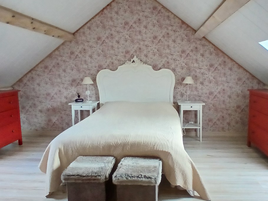 Aloreedubois, gîte 6 pers., Saint Ours les Roches, Puy de Dôme, Chambre 2