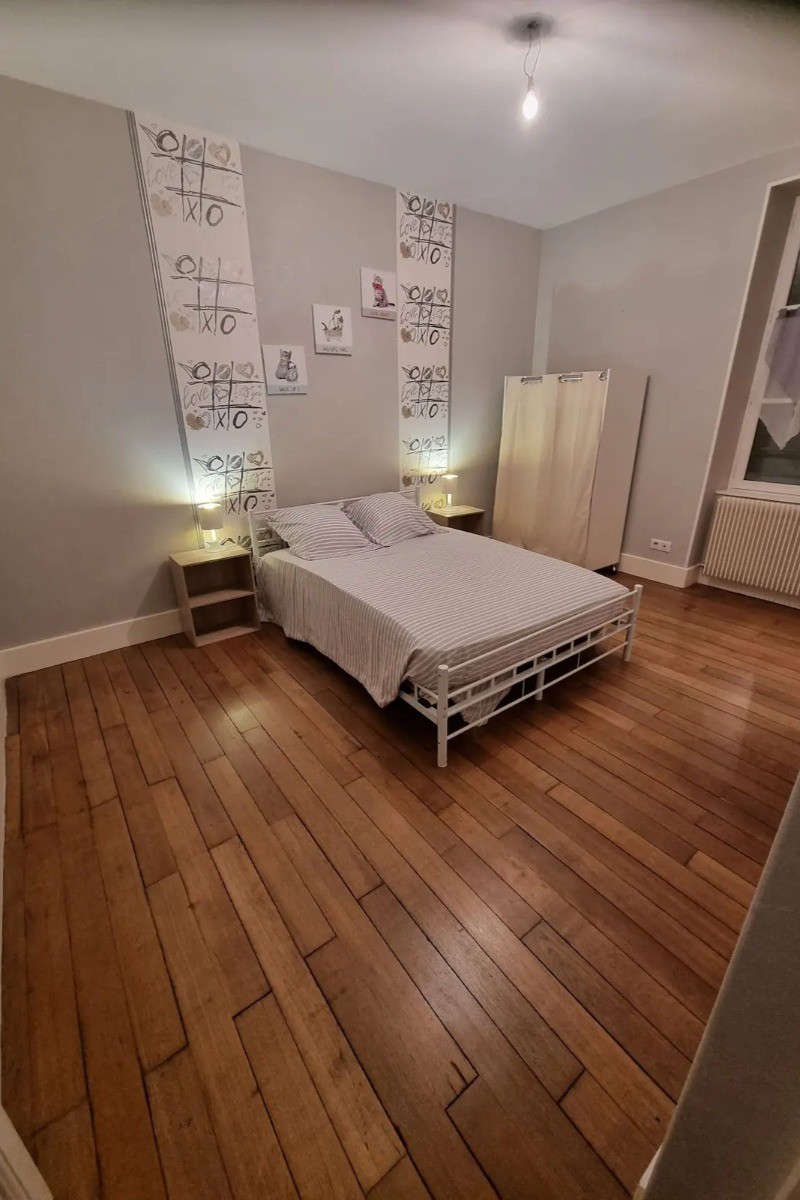 Chambre lit 140 1er étage