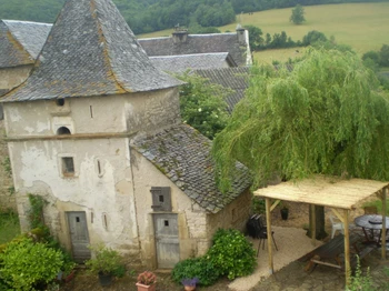 La cour devant le gite