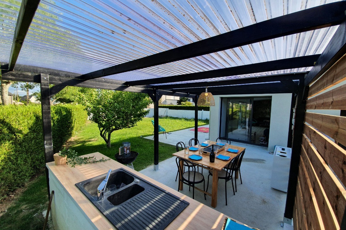 Pergola vue du jardin