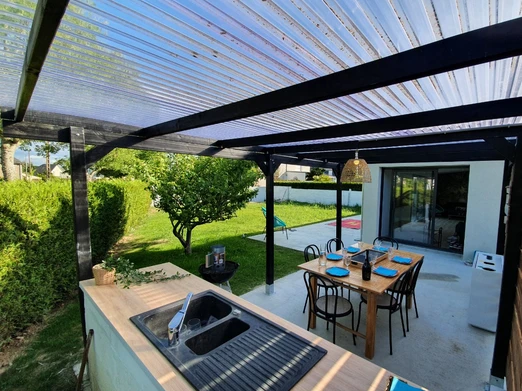 Pergola vue du jardin