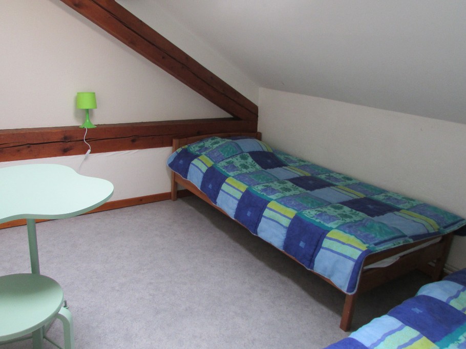 "La Boucharde" holiday cottage in Volvic: Bedroom 2