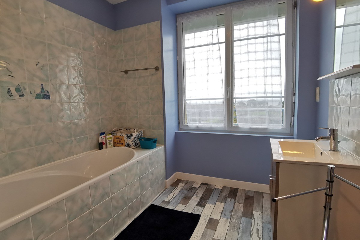 Etage: Salle de bain