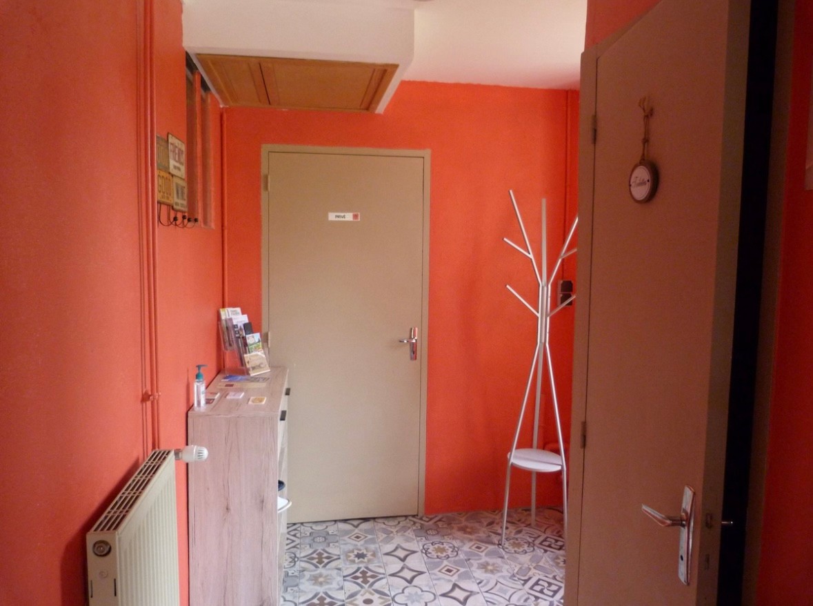 Entrée avec un toilette