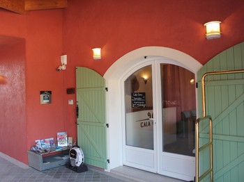 Reception 7 days a week