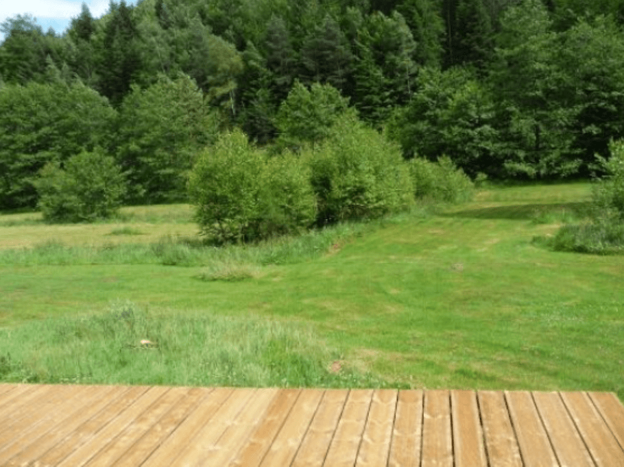 Terrasse - Chalet en bois tout confort aux Rouges-Eaux – Nature, jardin, randonnées Vosges