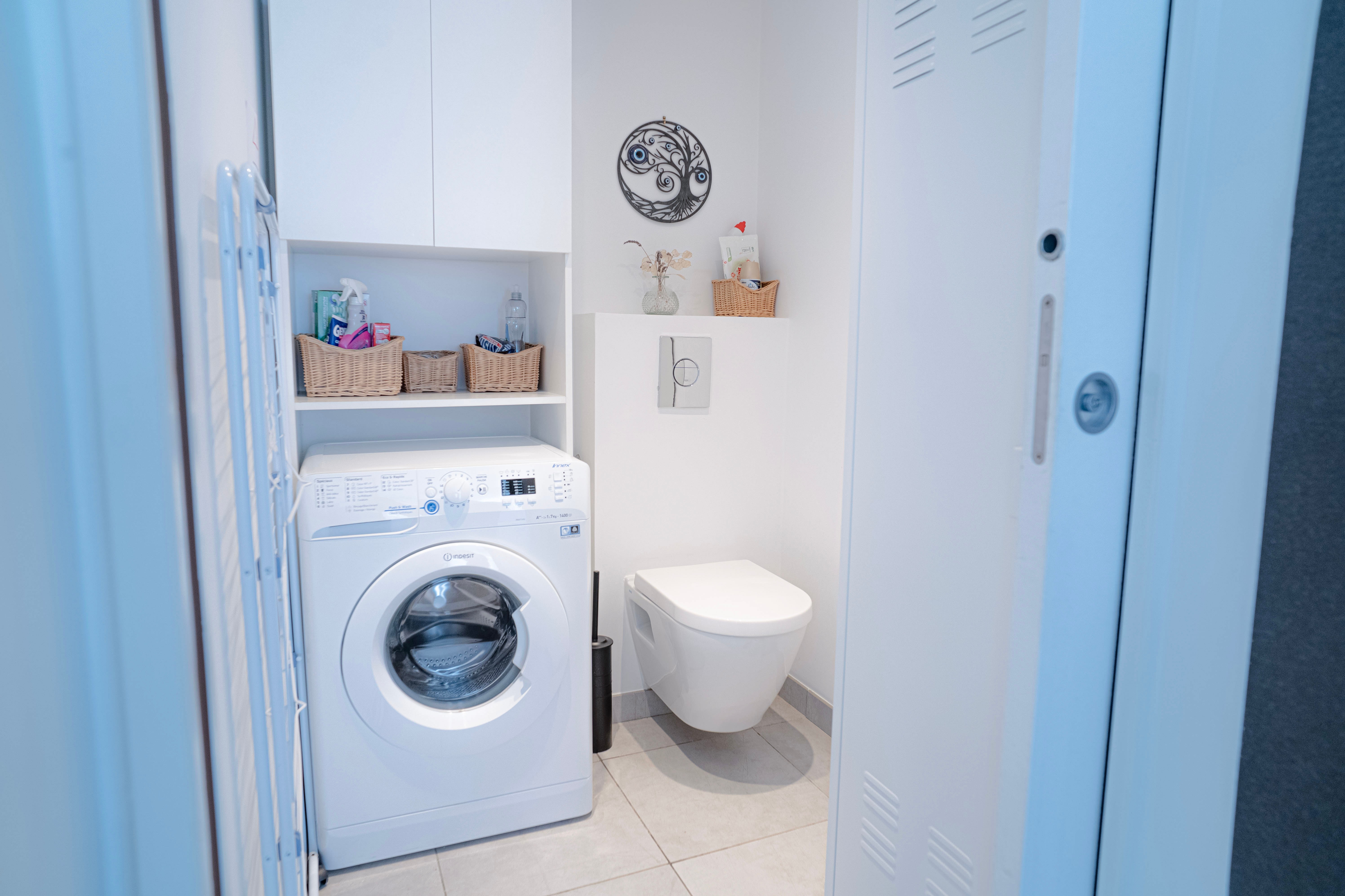Bathroom / Laundry room