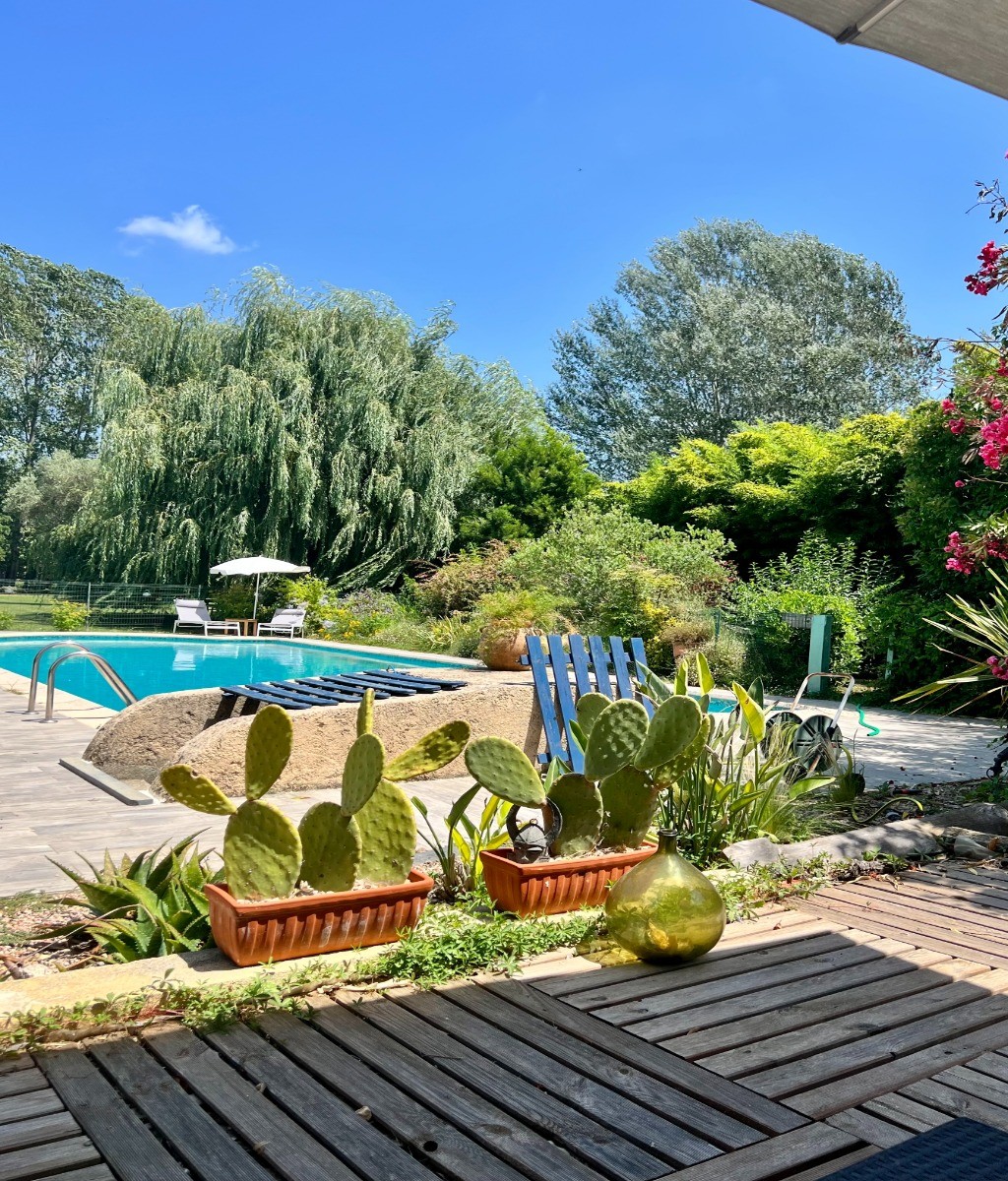 Piscine en pleine nature