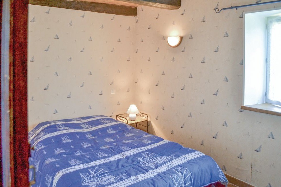 Chambre avec 1 lit 140cm au RDC