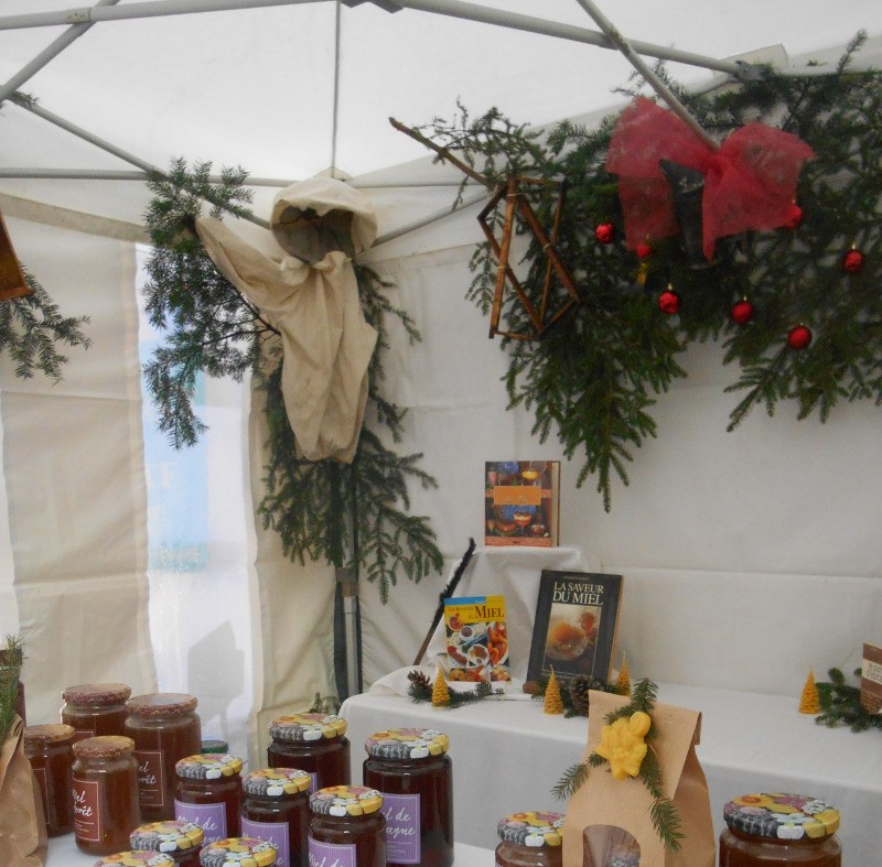 Couleur Miel ( Les miels sont produits et mis en pot par nos soins)