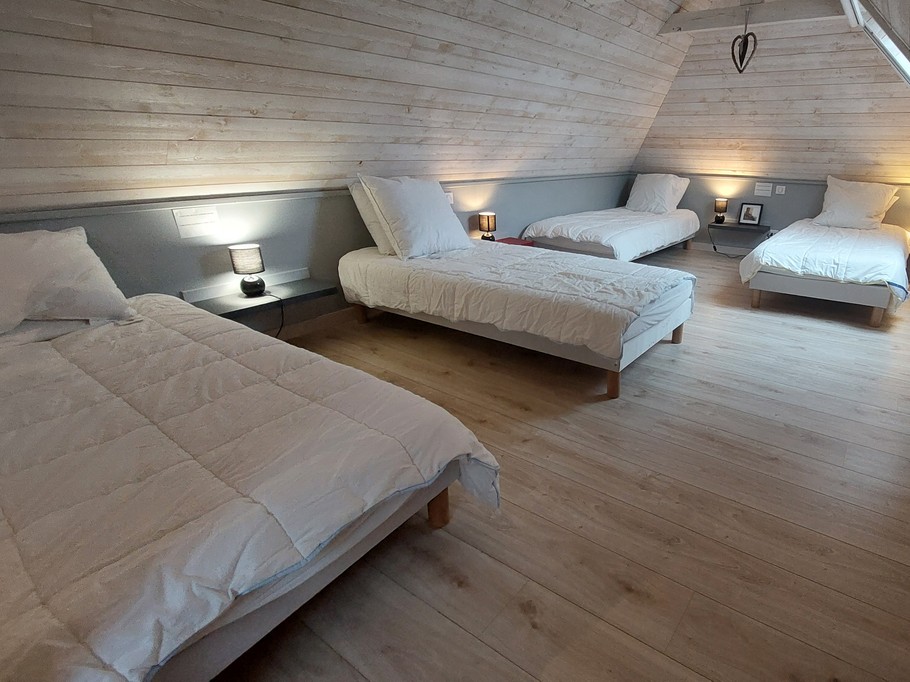 children's and group dormitory large-capacity gîte