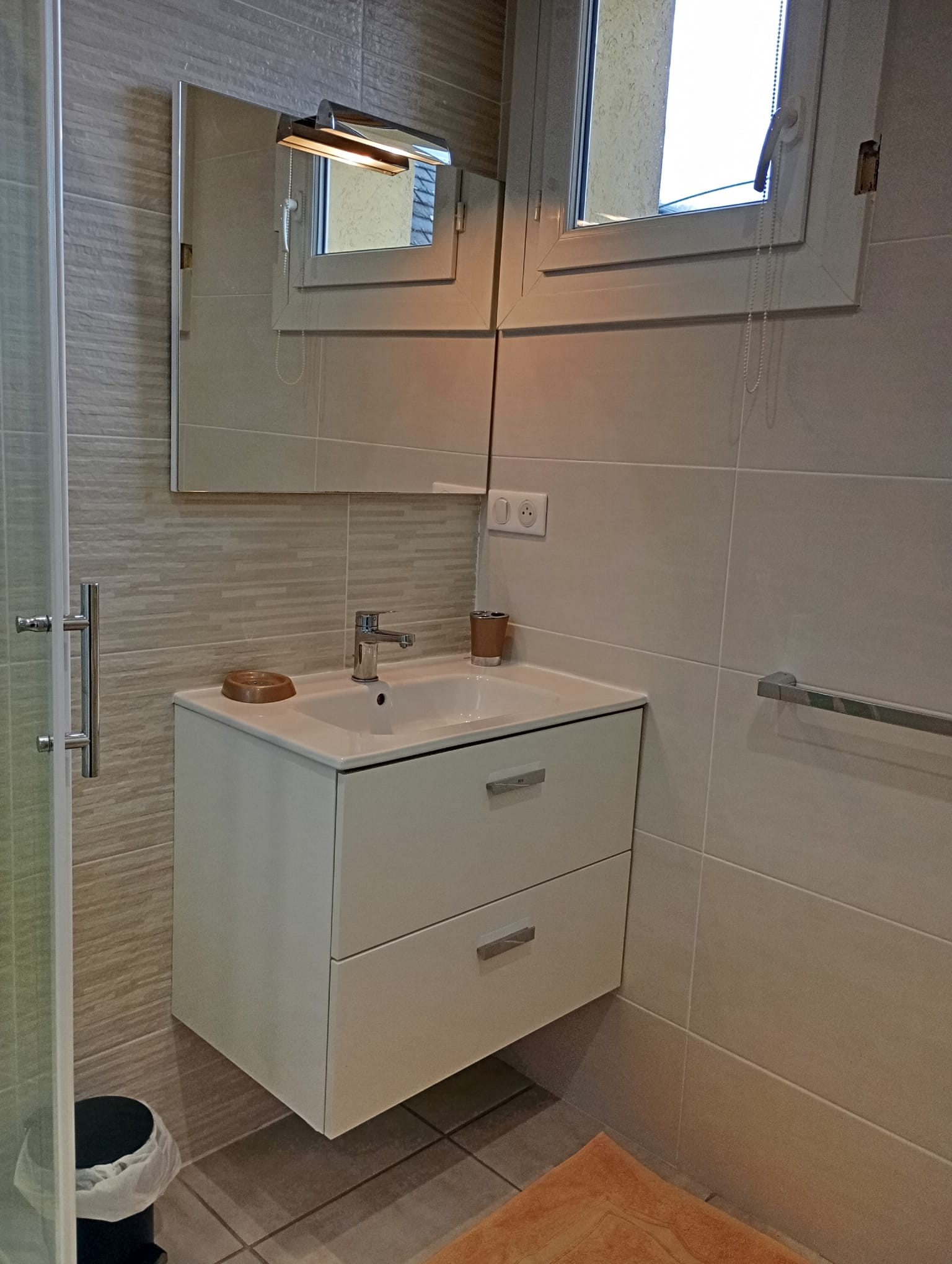 vanity unit