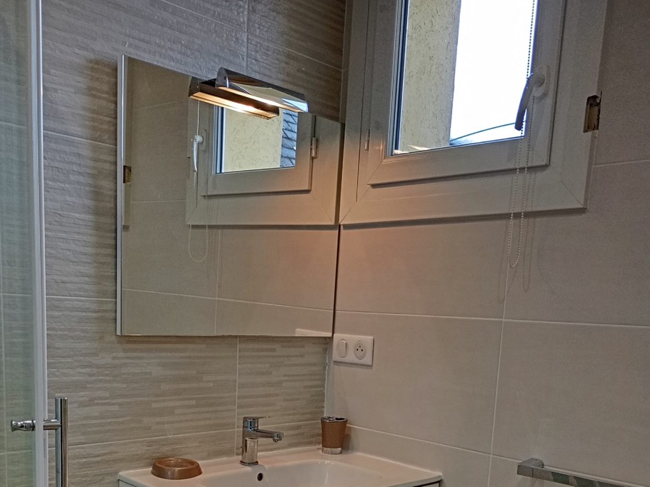 vanity unit