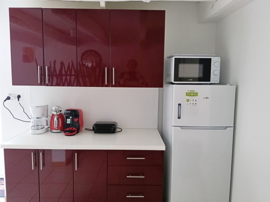 Fitted kitchen area