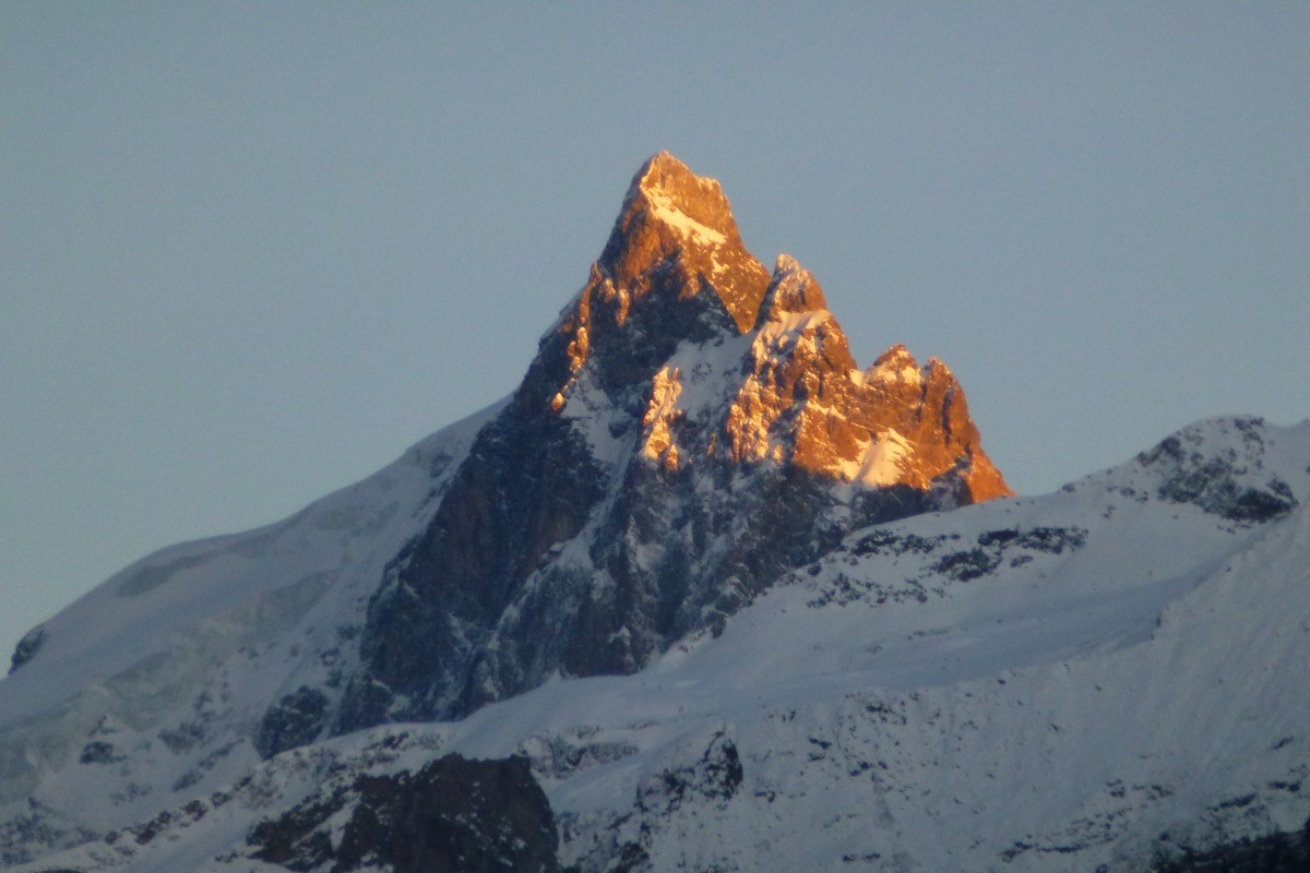 coucher de soleil sur la Meije vue du gîte