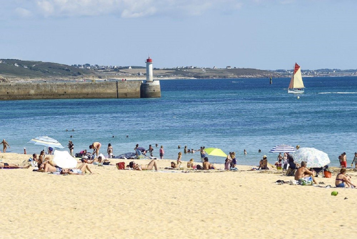 Plage des Capucins