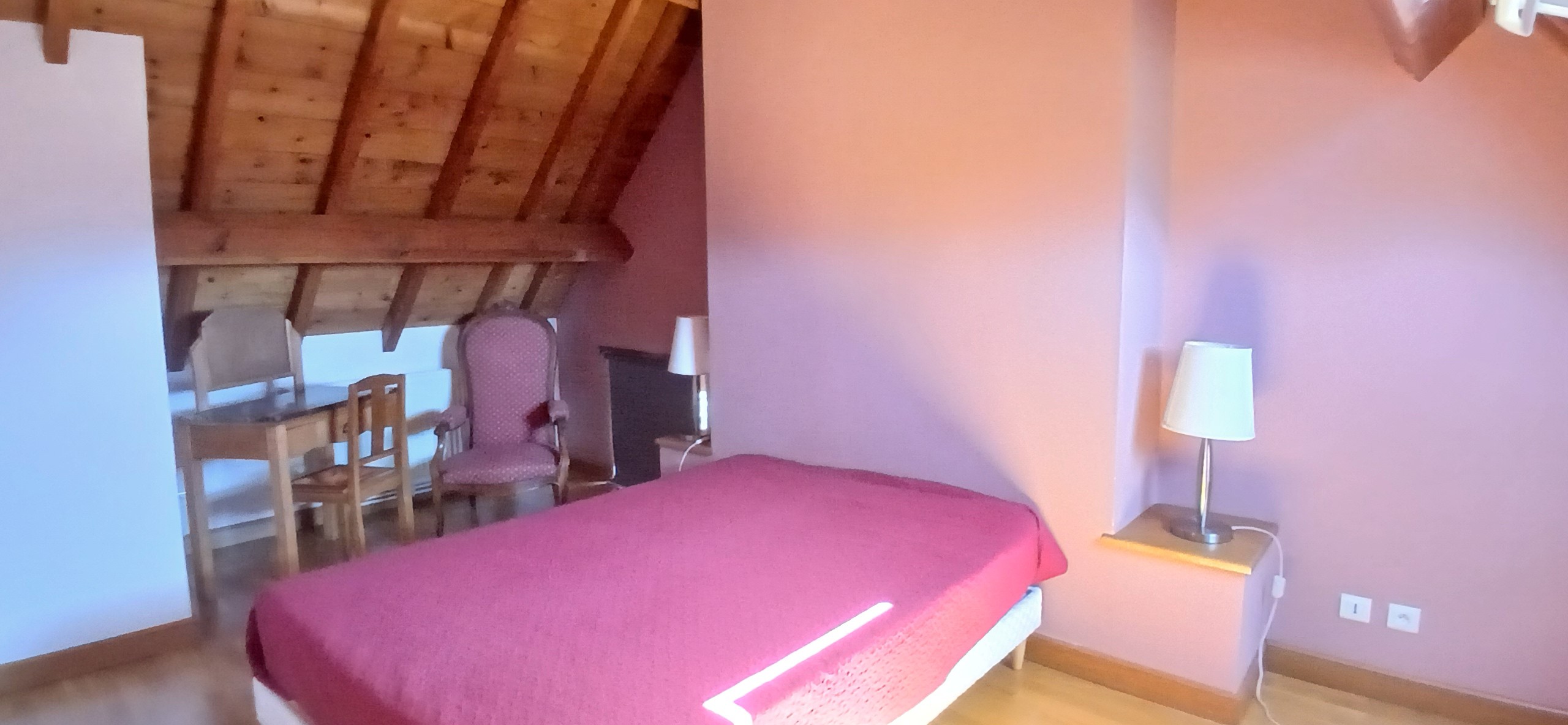 Gîte La Fourniale - Chambre lit double (2e étage)