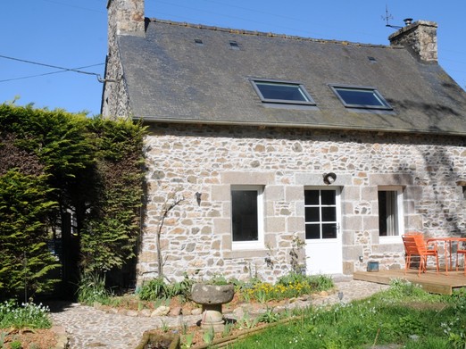 GALLET-SERRA location de vacances, Lanrodec, Clévacances, vue extérieure du gîte