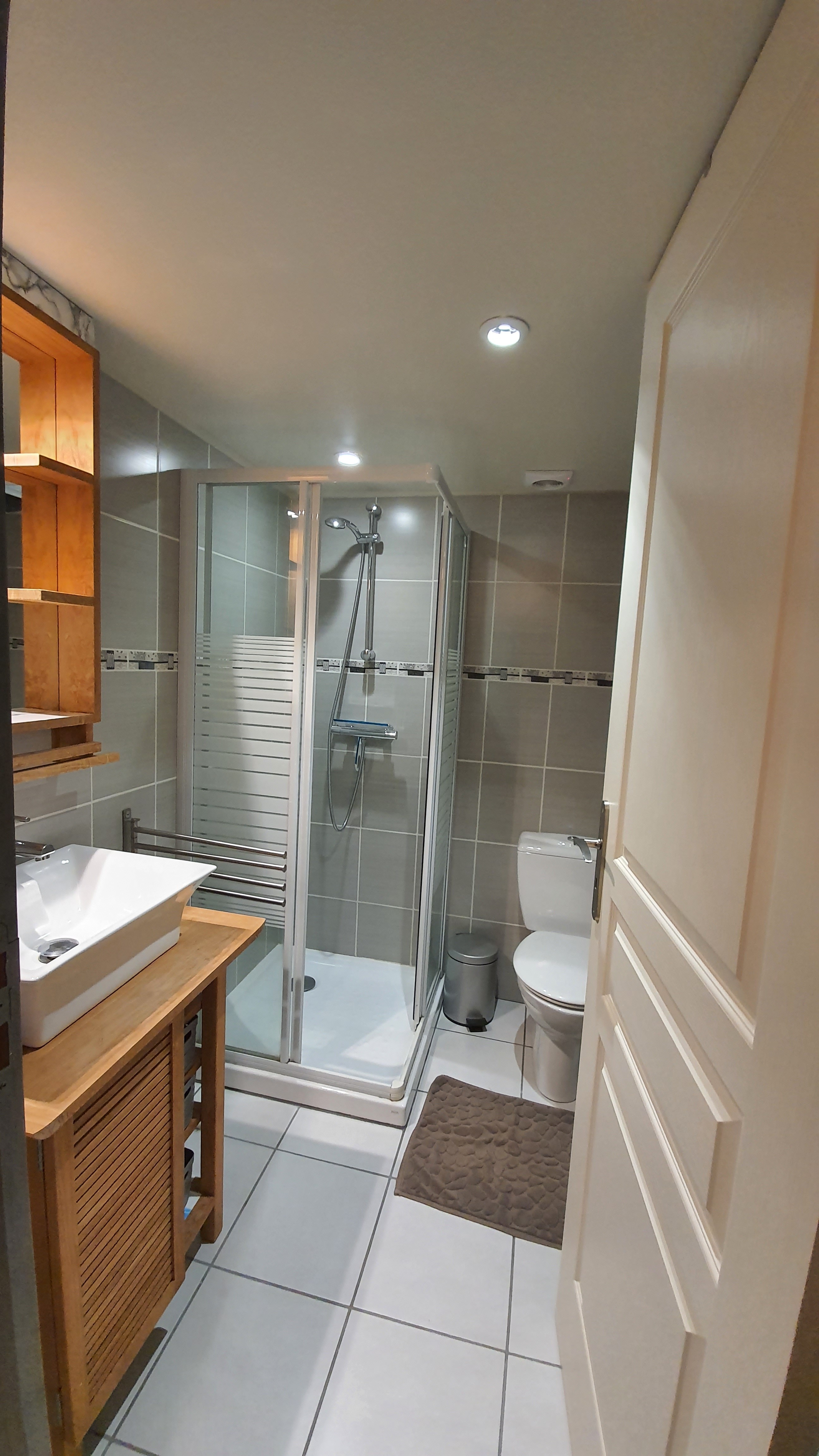Gîte with nature views and swimming pool in Aveyron