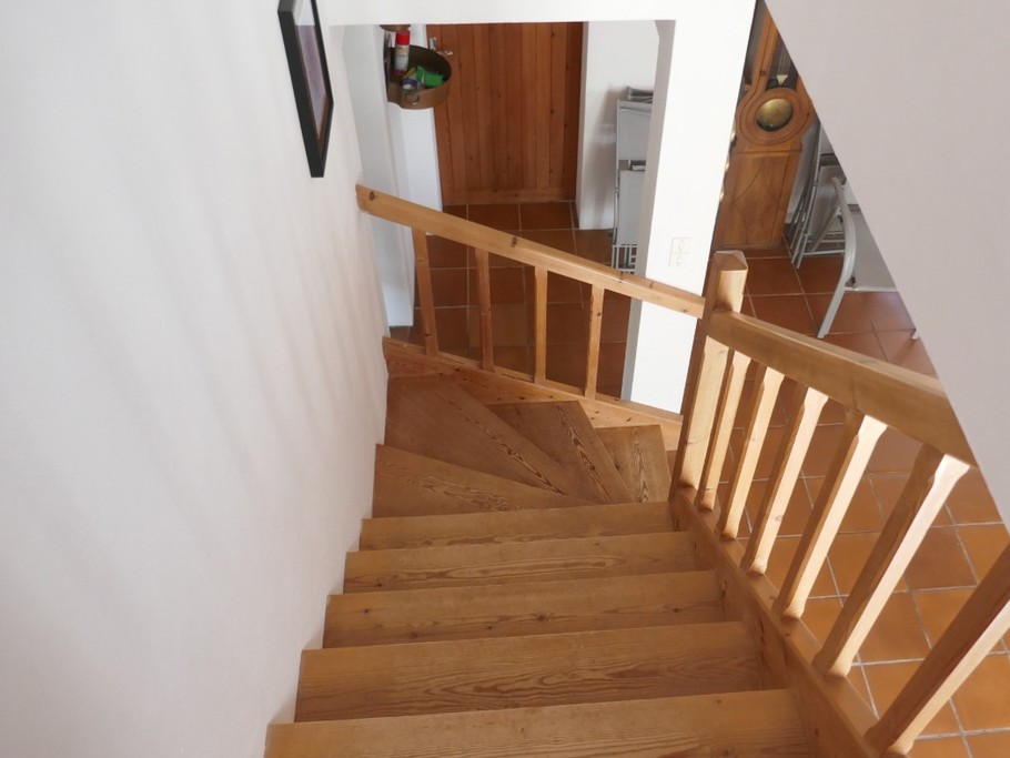 Access to first floor