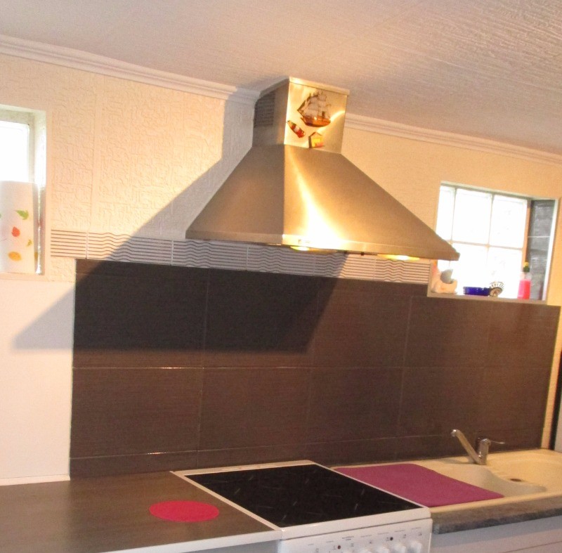 Location Trélevern, espace cuisine