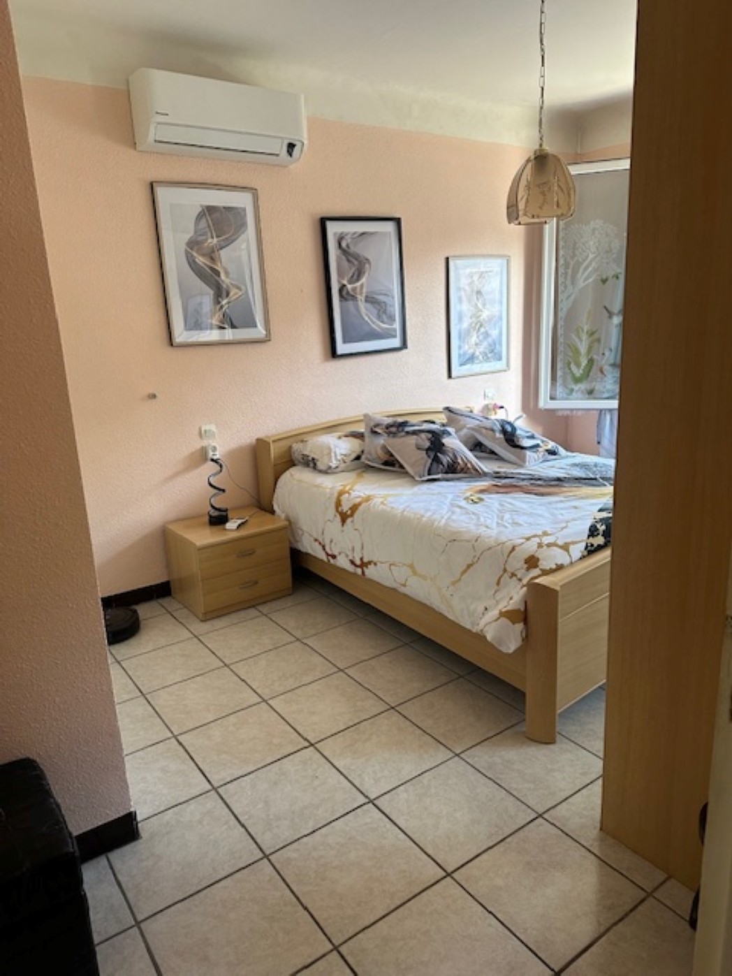Air-conditioned room