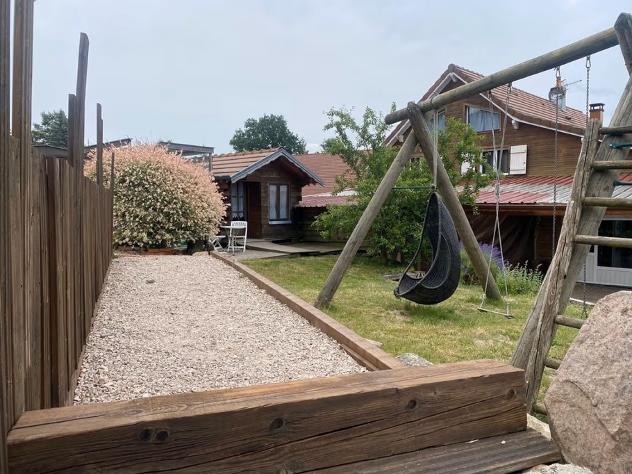 Gîte Ruine, esprit atypique, avec piscine et jacuzzi
