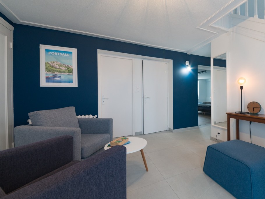 hall d'entrée avec rangements au RDC