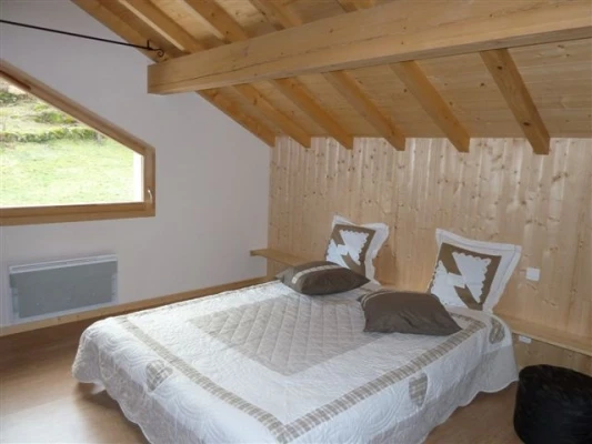 Grande chambre étage