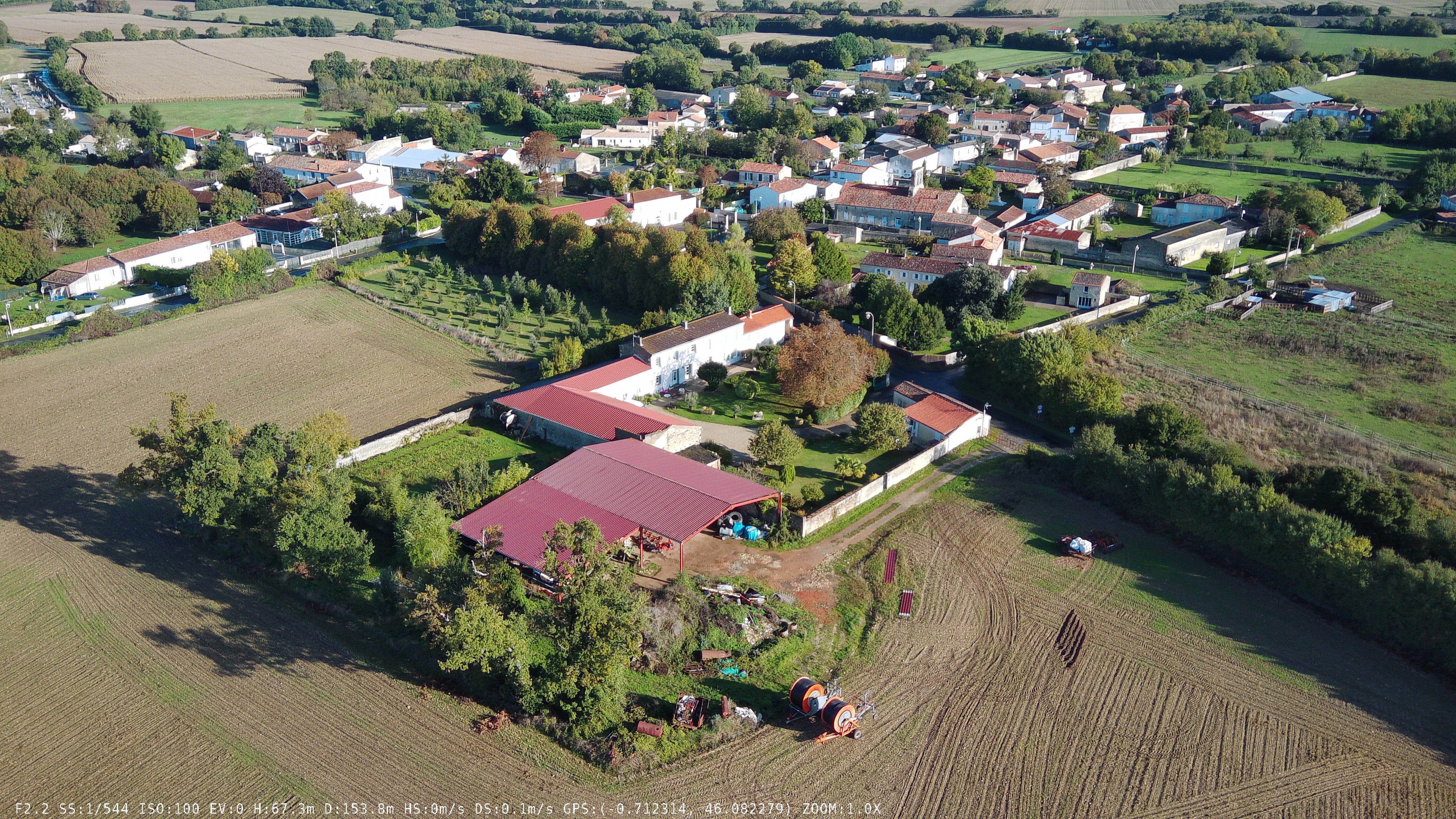 Propriété dans le village de Saint Marc