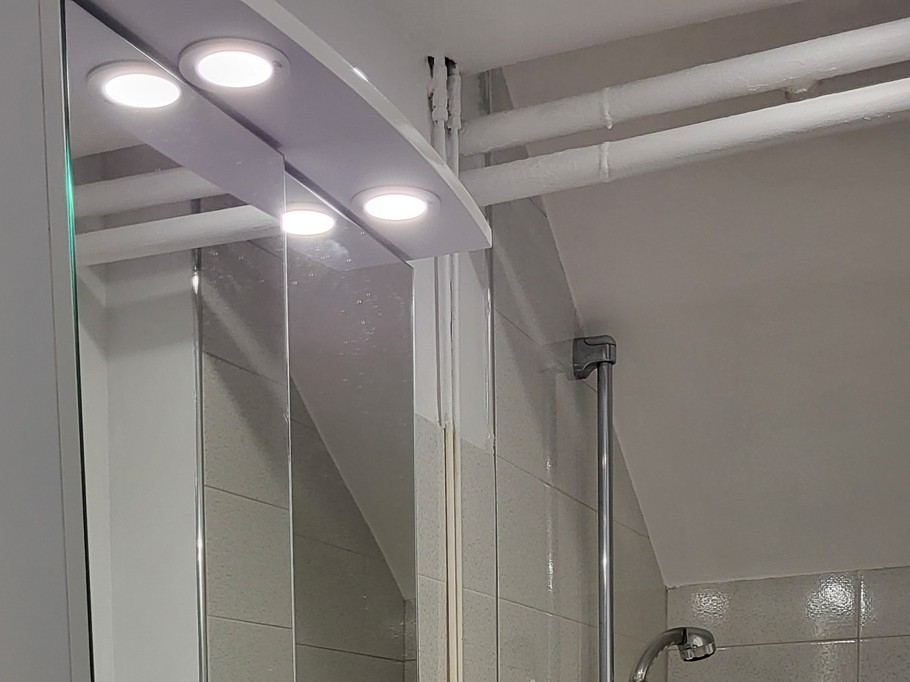 Gîte Pioch de Crapis à  Terre de Bancalié entre Albi et Réalmont -Salle de bain /d'eau